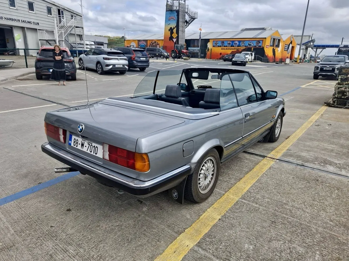 BMW 320i cabriolet - Image 4