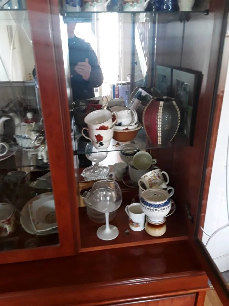 Display cabinet  top quality - Image 2