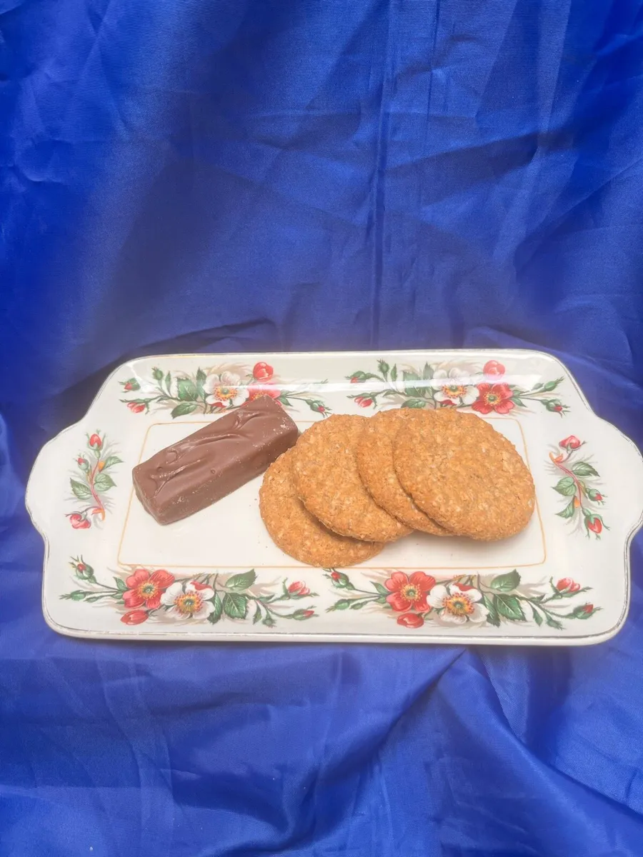 Antique sandwich plate - Image 1