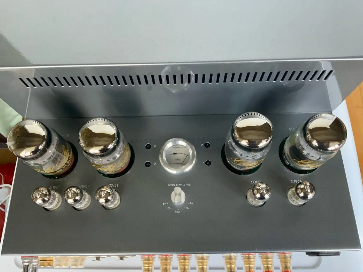 Stereo valve amplifier - Image 3