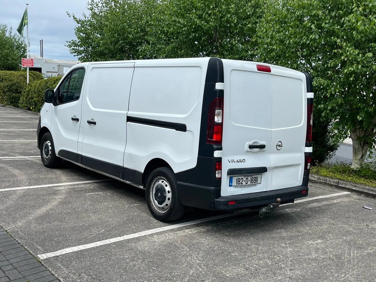 2018 vivaro, ONLY 98k km, DOE+Tax 11/26 - Image 3