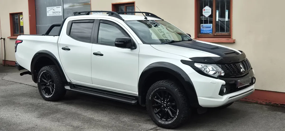 Mitsubishi L200 2019 Super Charger Black Edition - Image 4