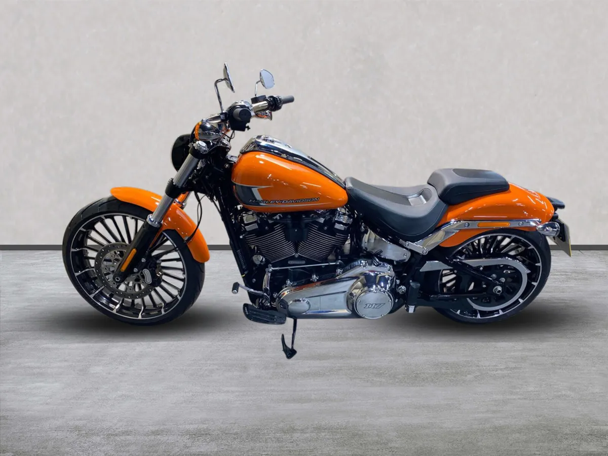 HARLEY DAVIDSON Breakout 117 1923 with extras - Image 2