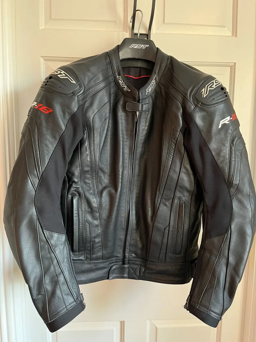 RST Jacket, Kriega R25, Weise Suit - Image 1