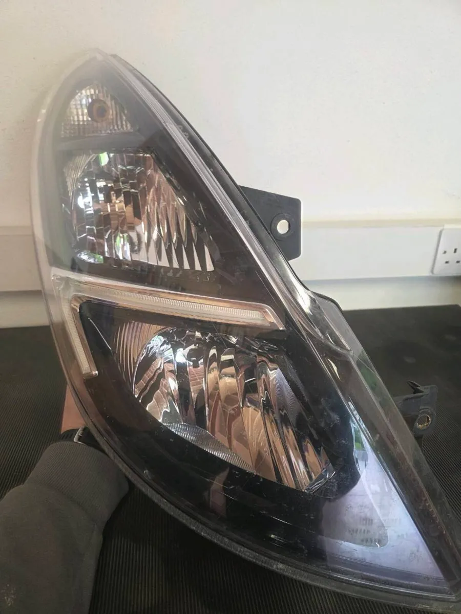 Opel movano headlight - Image 1