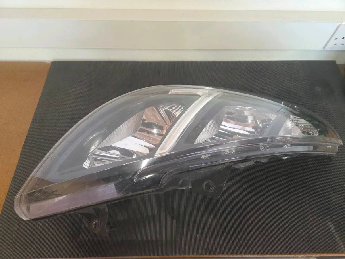 Opel movano headlight - Image 2
