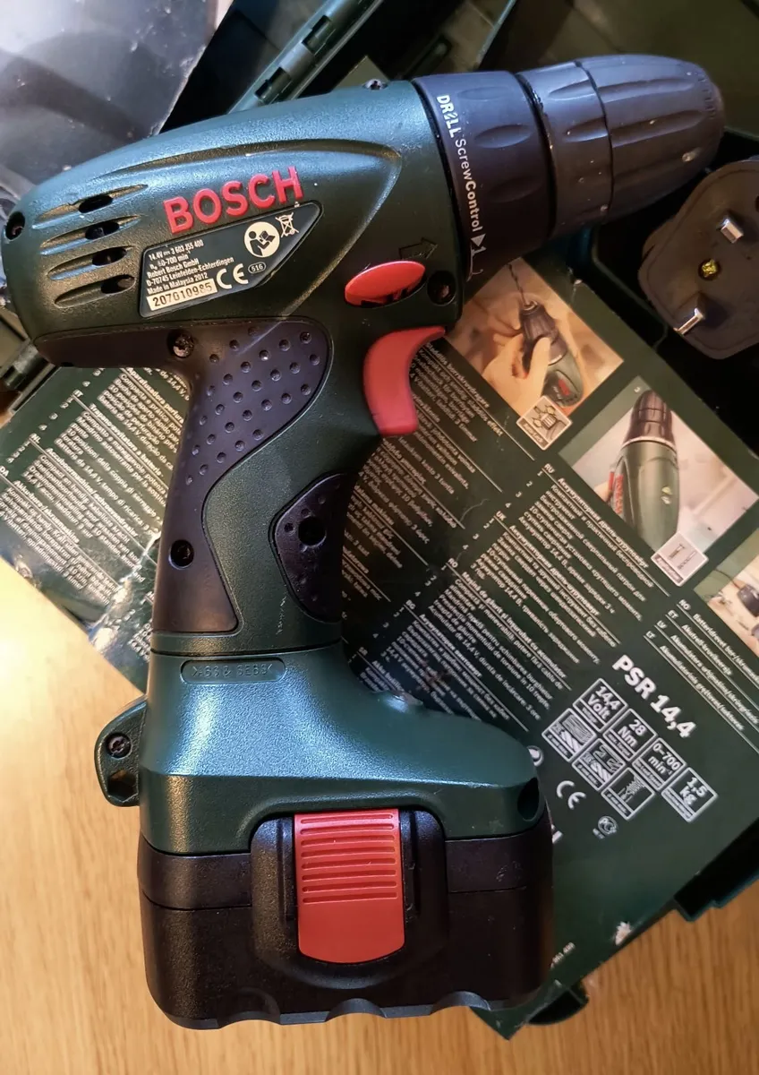 BOSCH CORDLESS DRILL PSR 14,4V Set - Image 2