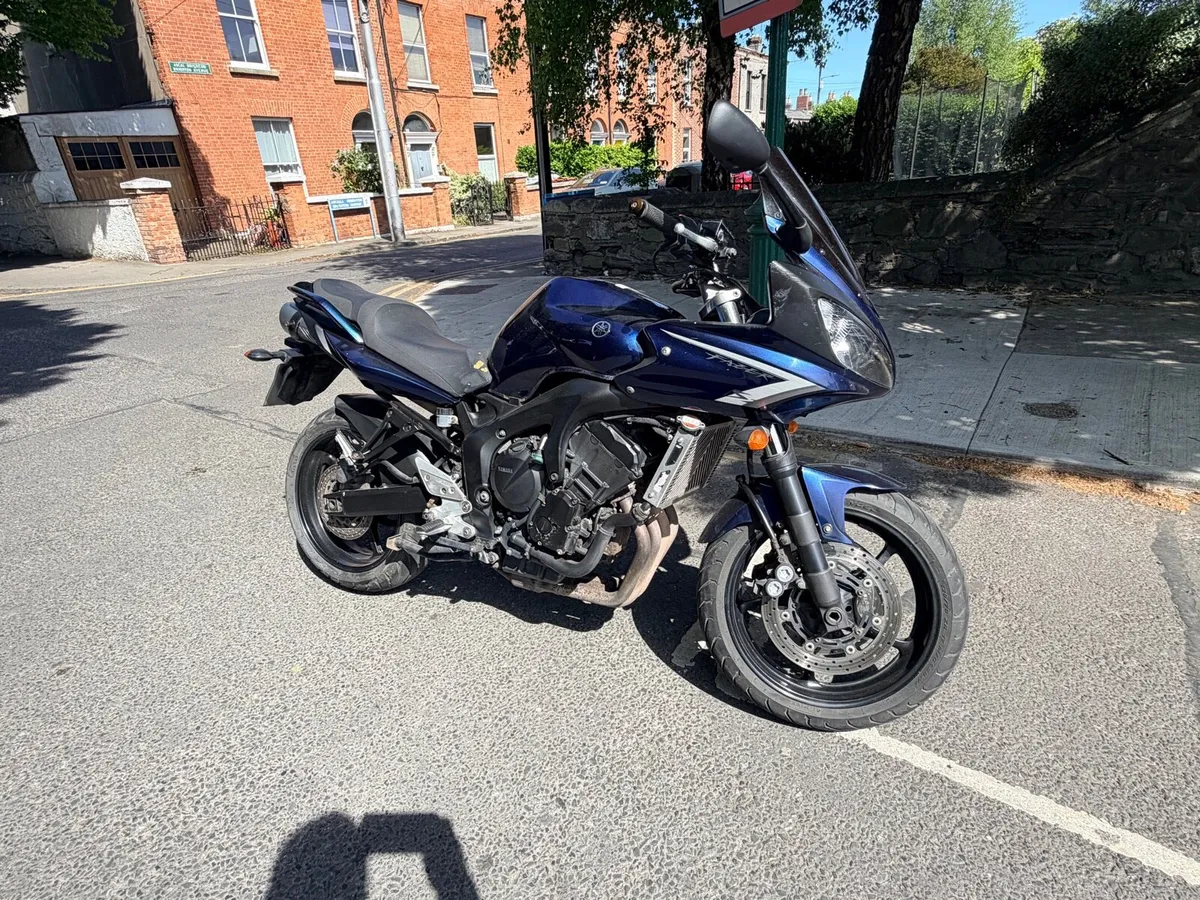 Yamaha Fazer 600 - Image 2