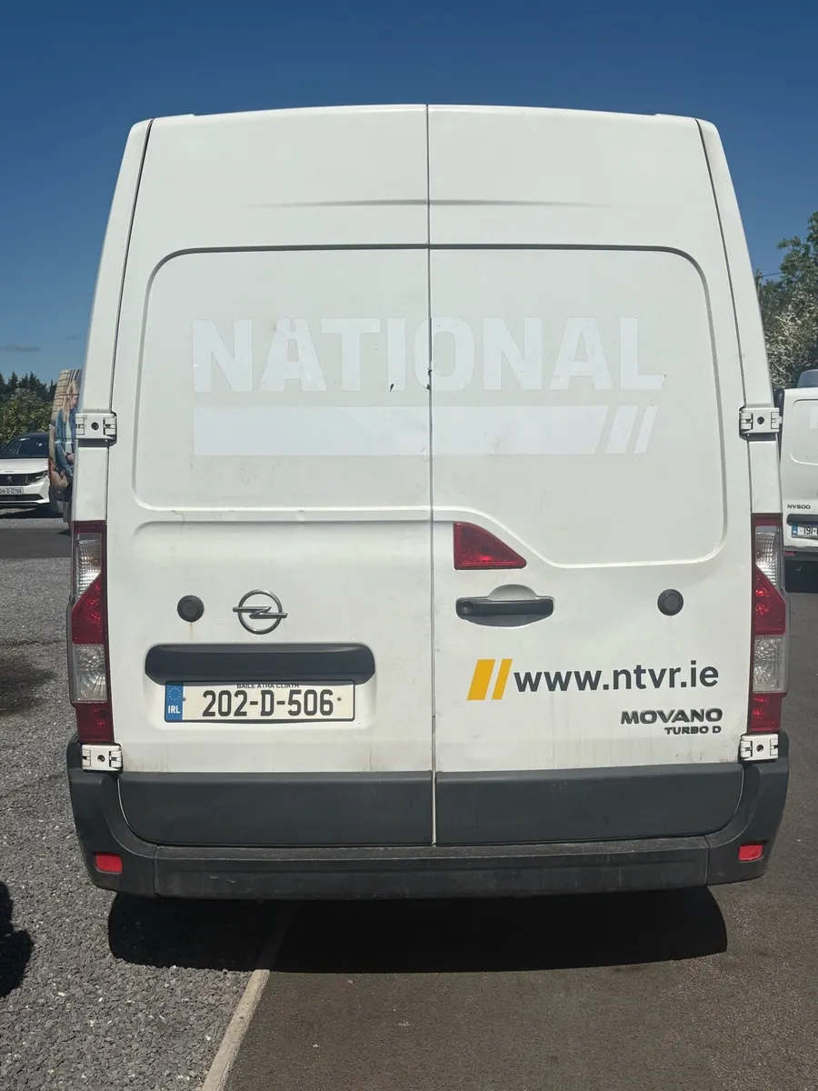 2020 Opel movano LWB high roof plug in overnight - Image 3
