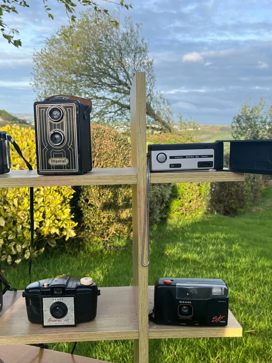 11 vintage cameras Only €55 - Image 4