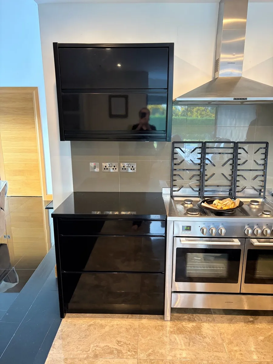 Kitchen doors black high gloss - Image 4