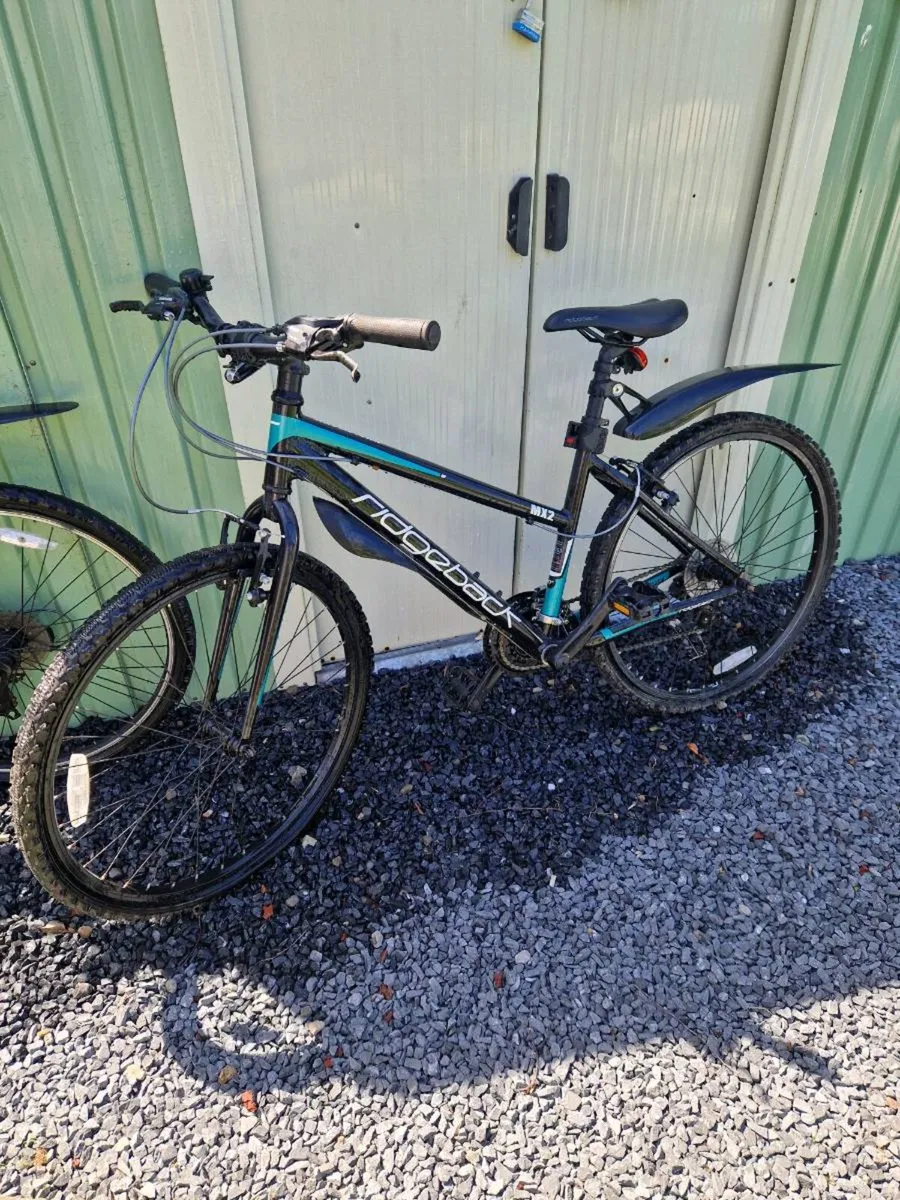 2 Adult ridgeback 7 speed mountain bikes - Image 2
