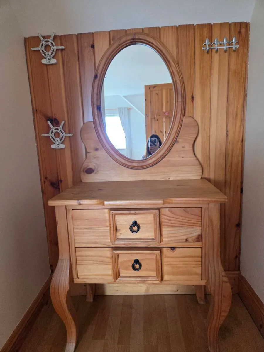 Dressing Table & Stool - Image 4