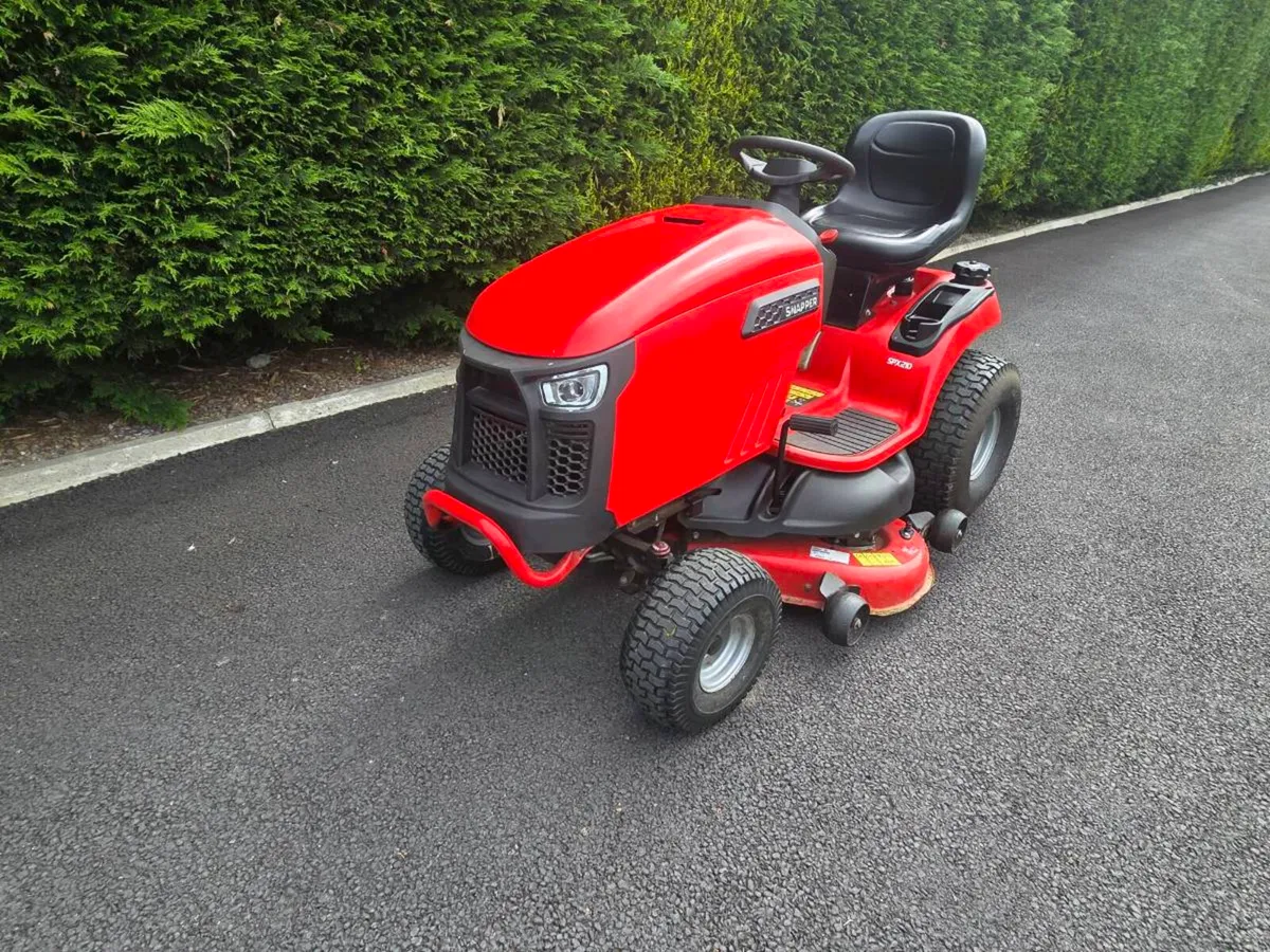 Snapper 46" ride on lawnmore - Image 3