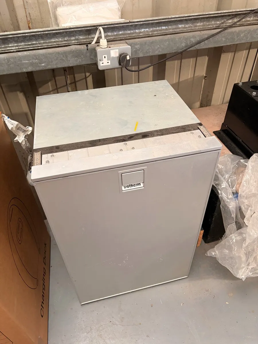 Freezer for boat - Image 2