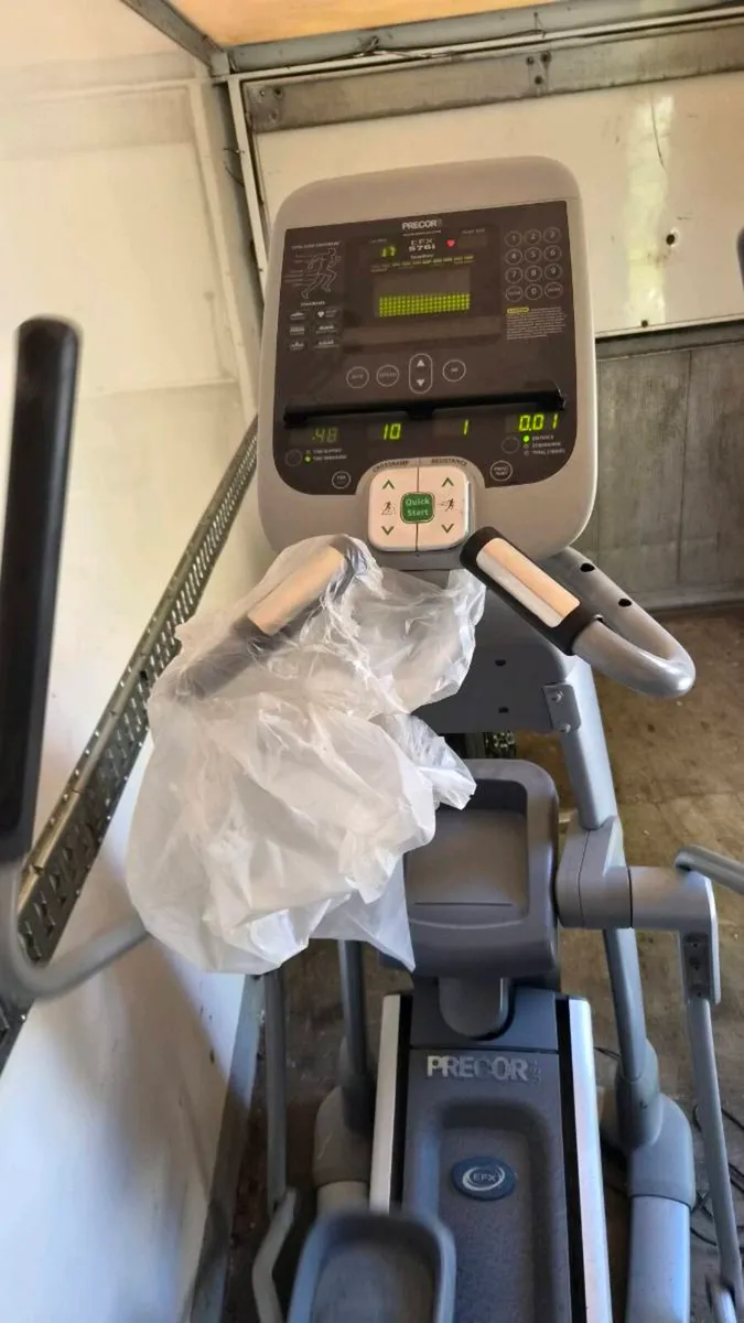 PRECOR CROSS TRAINER - Image 3