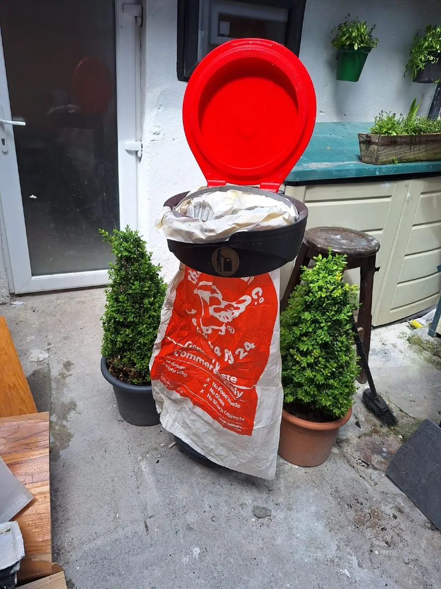 SEAGULL PROTECTION BINS - Image 1