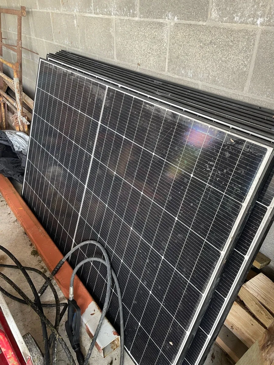 Solar panels and rails - Image 1