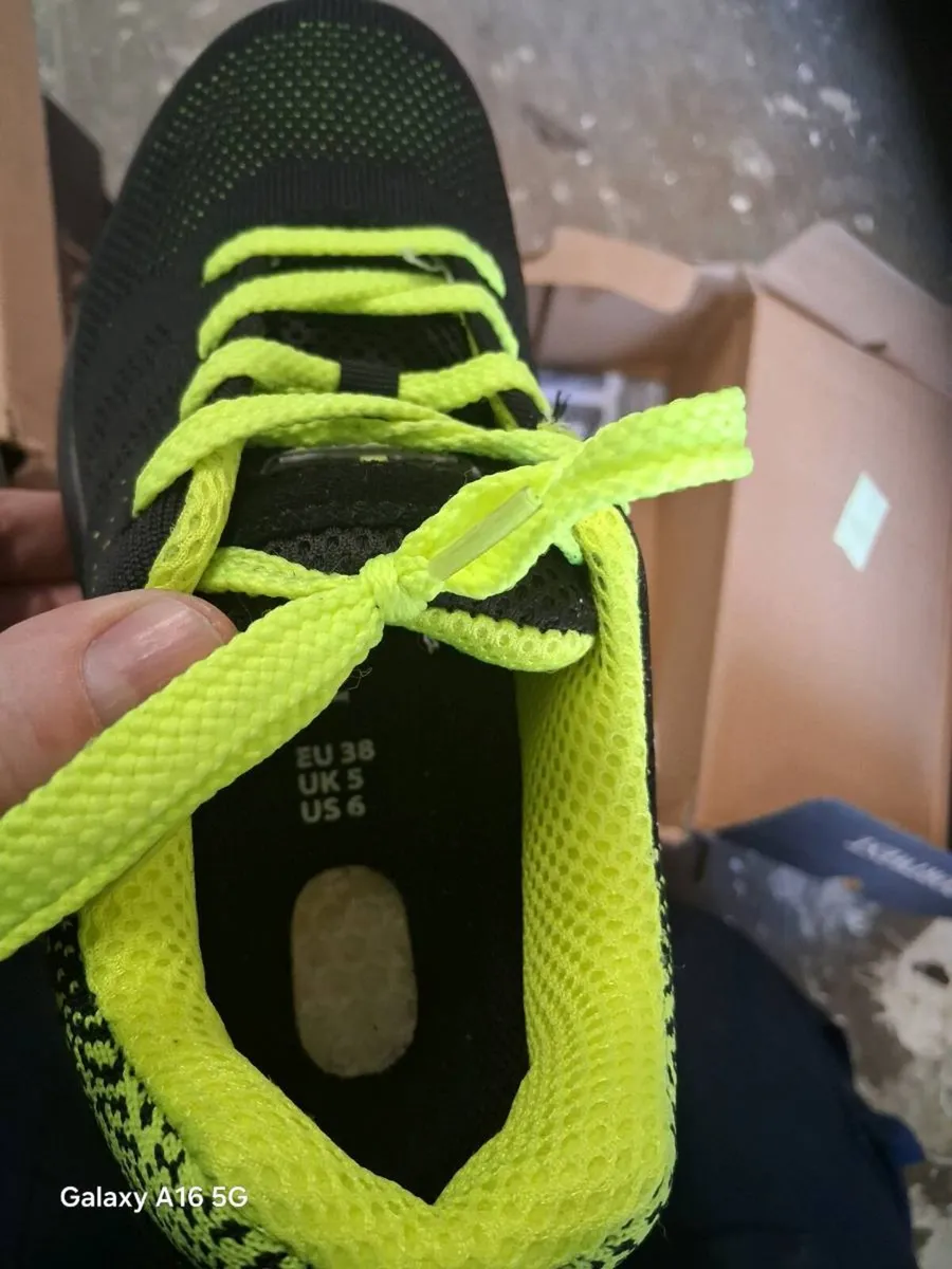 Safety trainers - Image 4