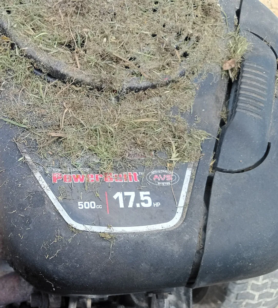 Partner Ride on lawnmower - Image 2