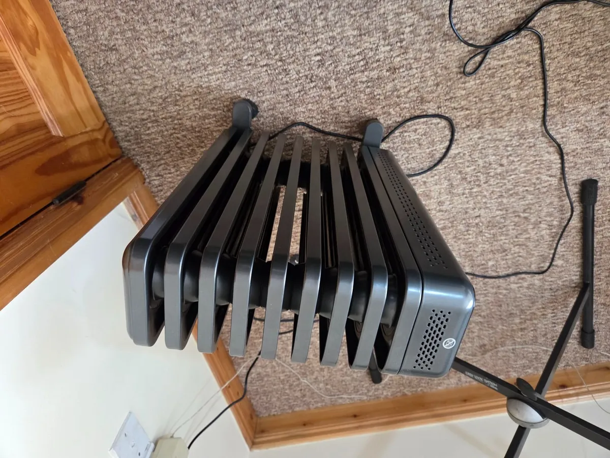Dreo Electric Oil-Filled Radiator Heater - Image 2