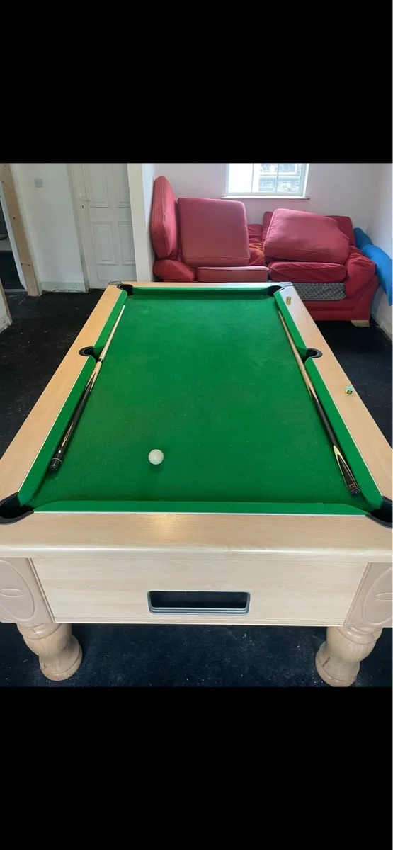 Pool table - Image 2