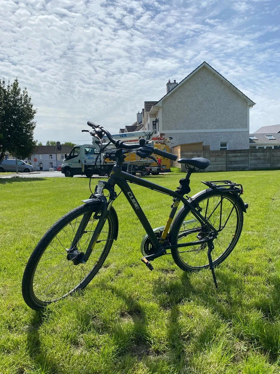 Cube Turning Bike - Image 1