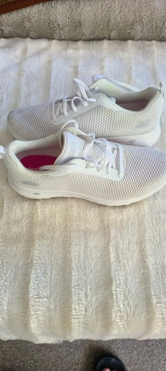 runners size 6 - Image 1