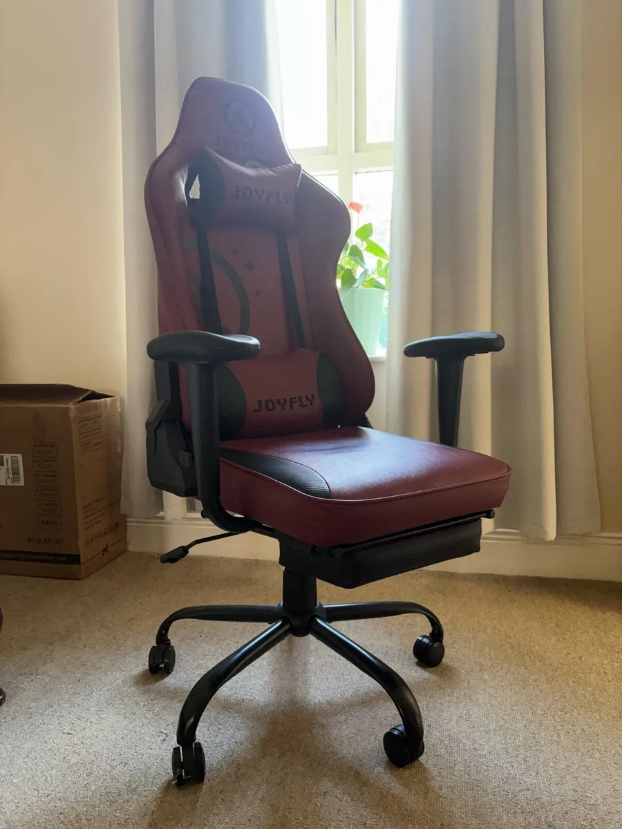 JOYFLY Gaming Chair with Footrest is - Image 1