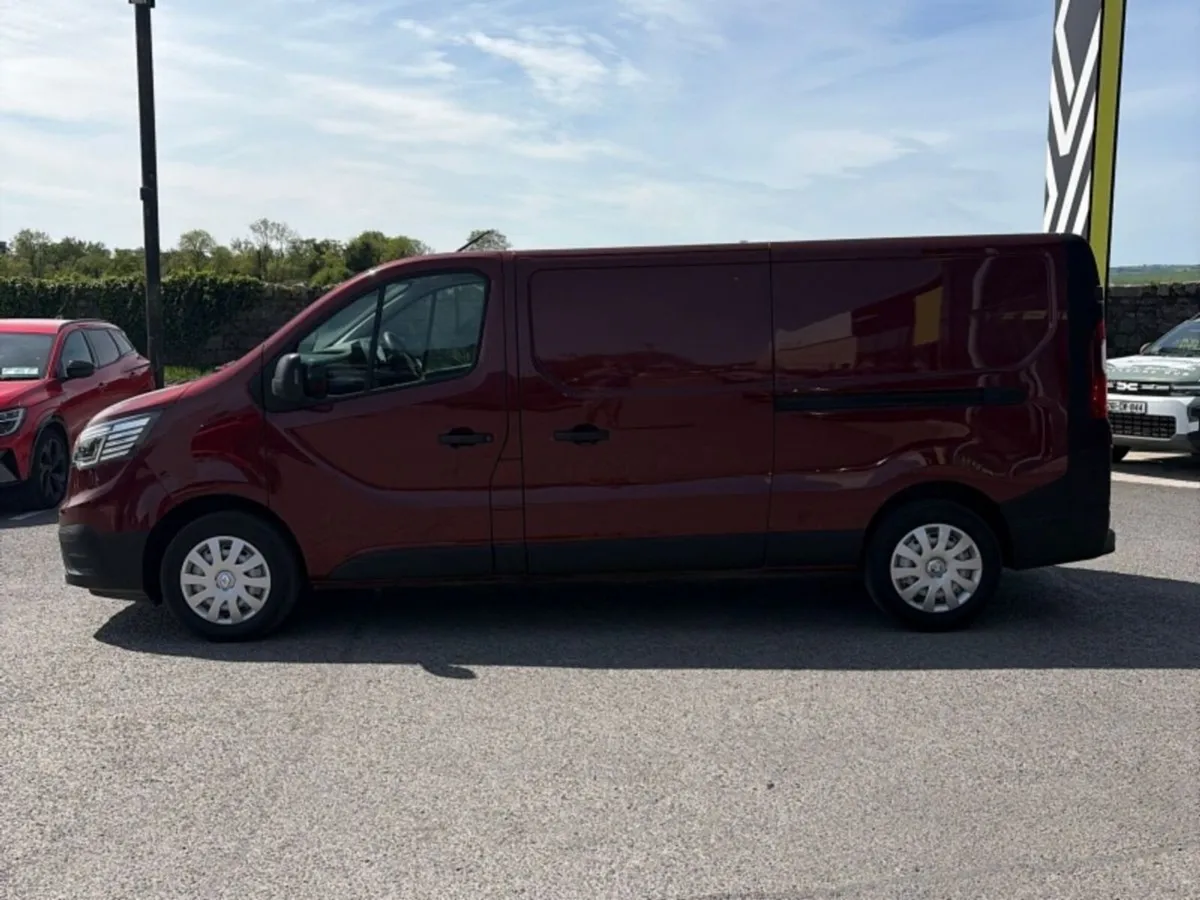 Renault Trafic LL30 130 START 2.0 TD  ex vat price - Image 4