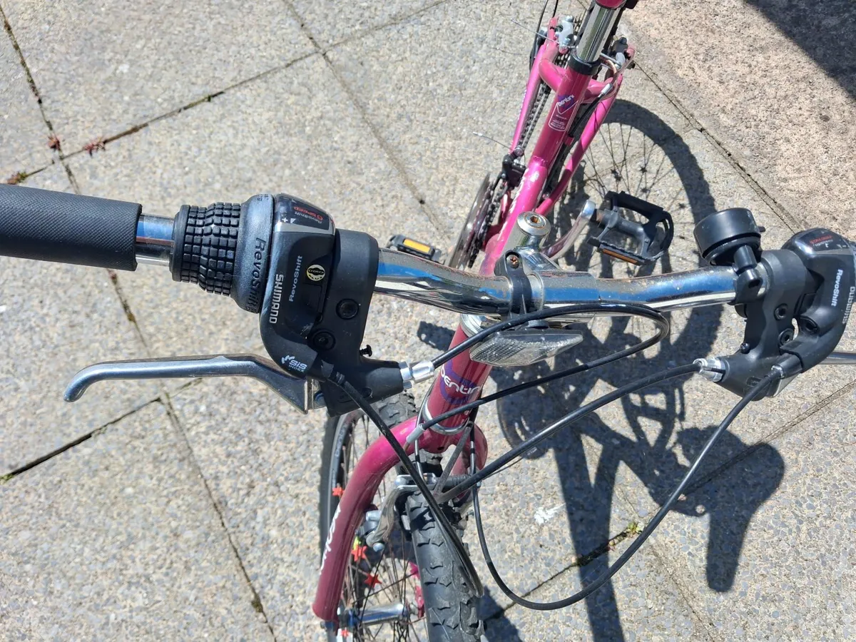 Girl's bike - Image 3