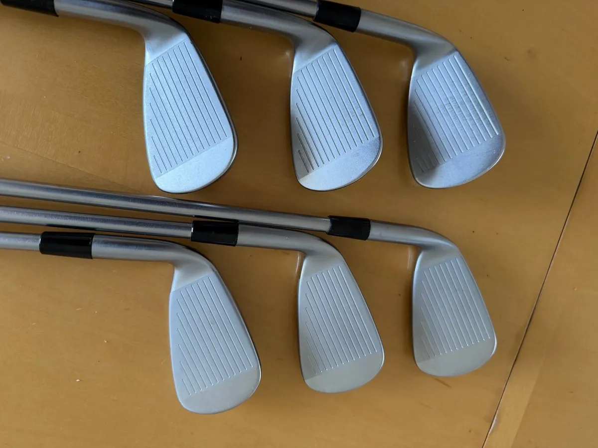 Mizuno JPX 921 Hot Metal Irons 5-PW - Image 2