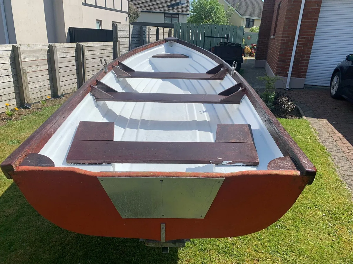 15FT Lake Boat - Image 2