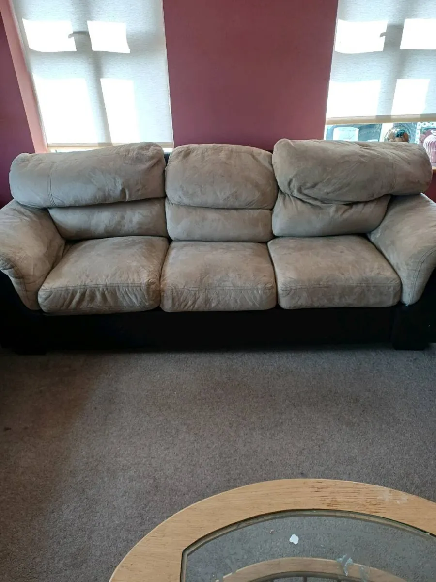 3 piece sofa - Image 1