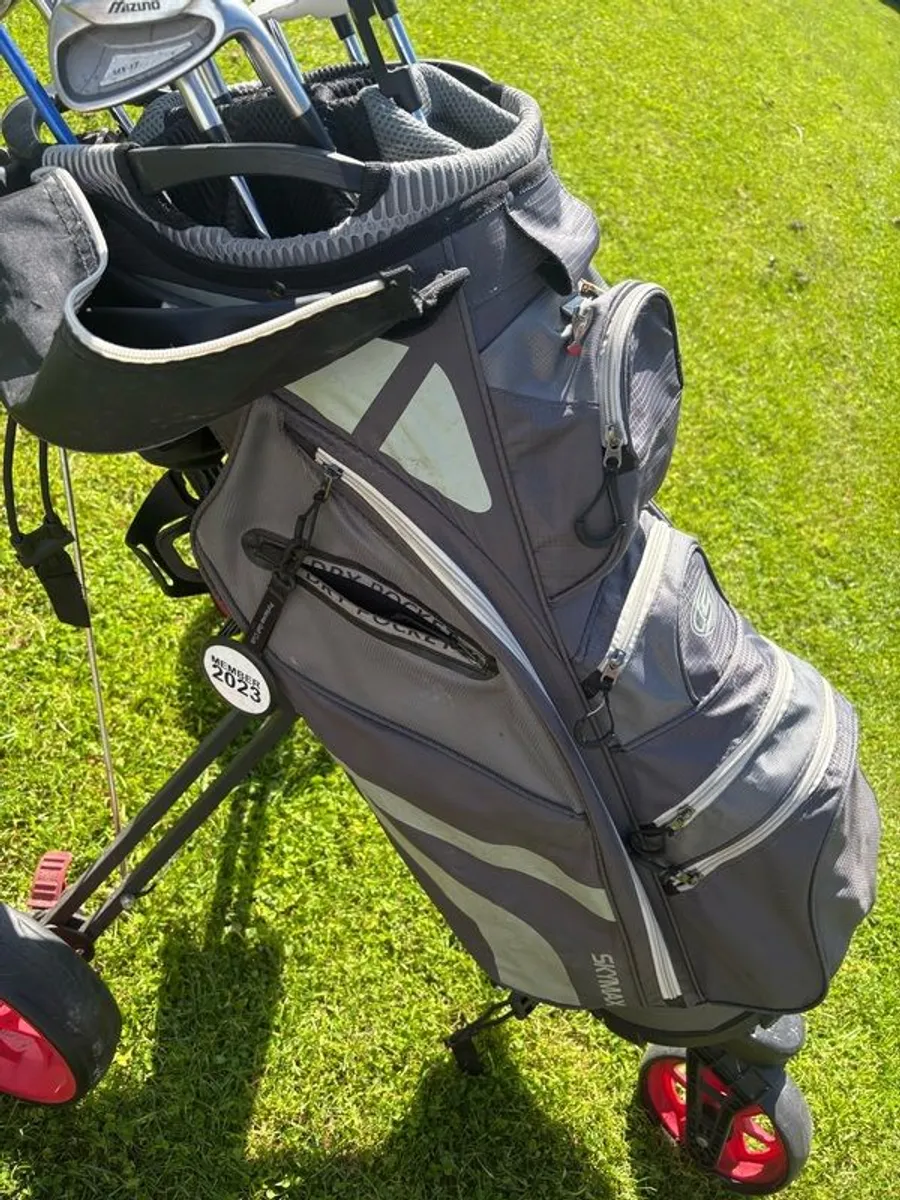 Full set of golf clubs, driver, bag & trolley - Image 3