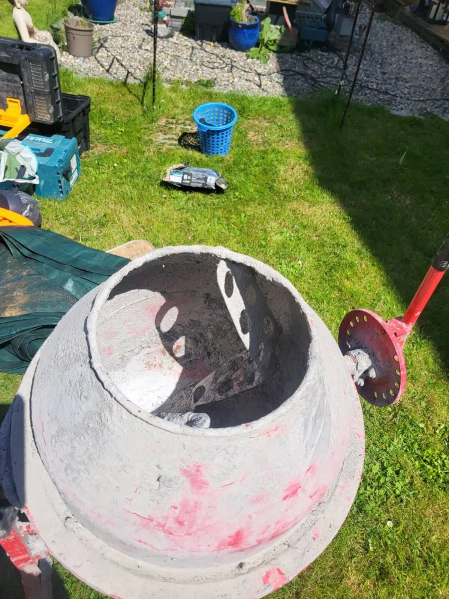 Small cement mixer - Image 3