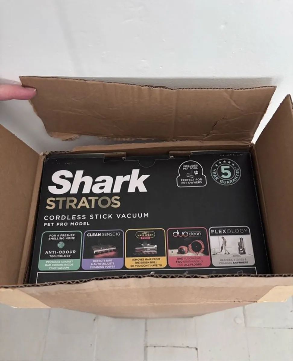 Shark vacuum - Stratos Anti Hair Wrap Plus Pet Pro Cordless Stick Vacuum Cleaner - brand new in box - Image 1