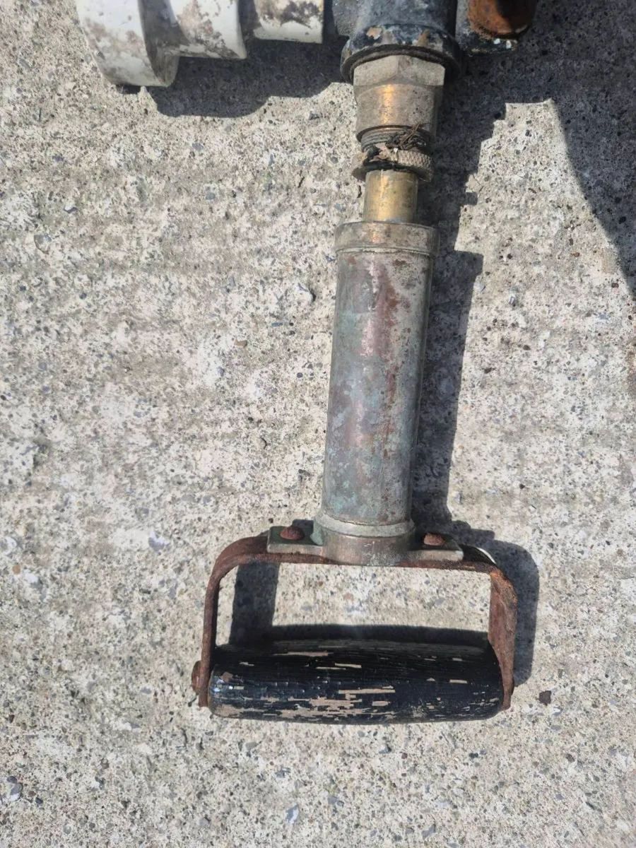 Bucket Pump for hand spraying - Image 2