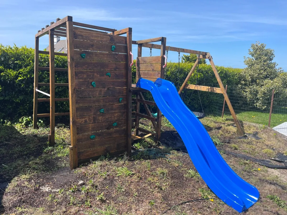 Children’s play frame - Image 1