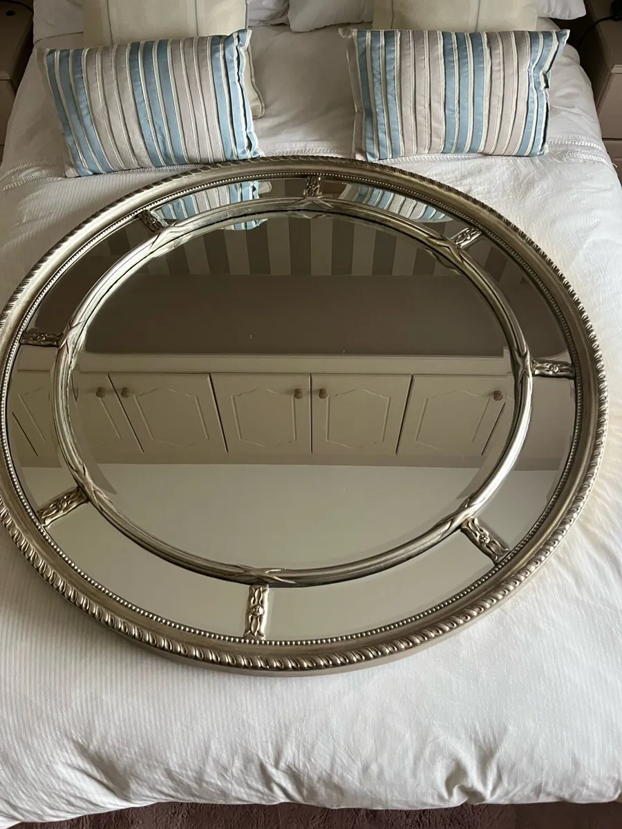 Mirror - Image 2