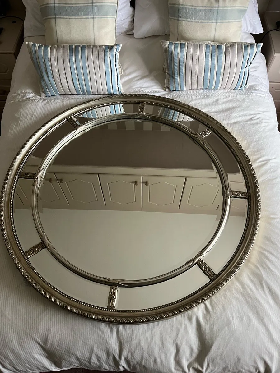 Mirror - Image 4