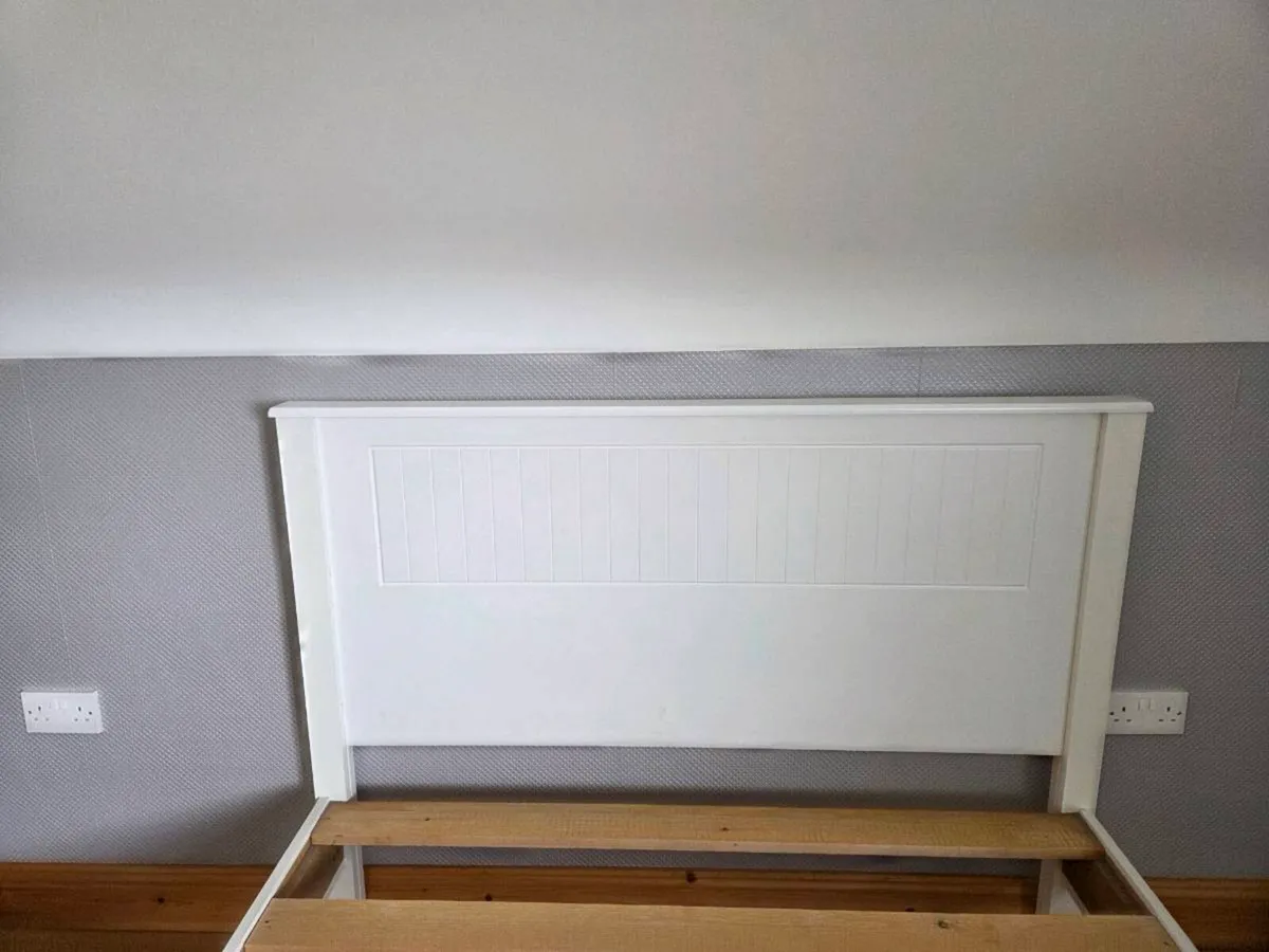Double Bed - Image 2