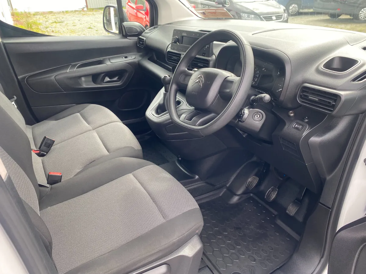 Citroen Berlingo LX 1.5 BLUEHDI 75 S&S 650KG M - Image 4