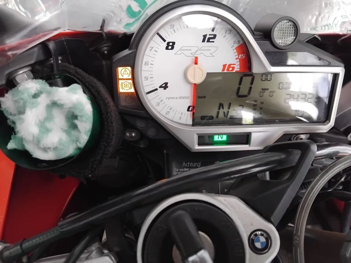 BMW S 1000 RR 2017. 13k euro - Image 2