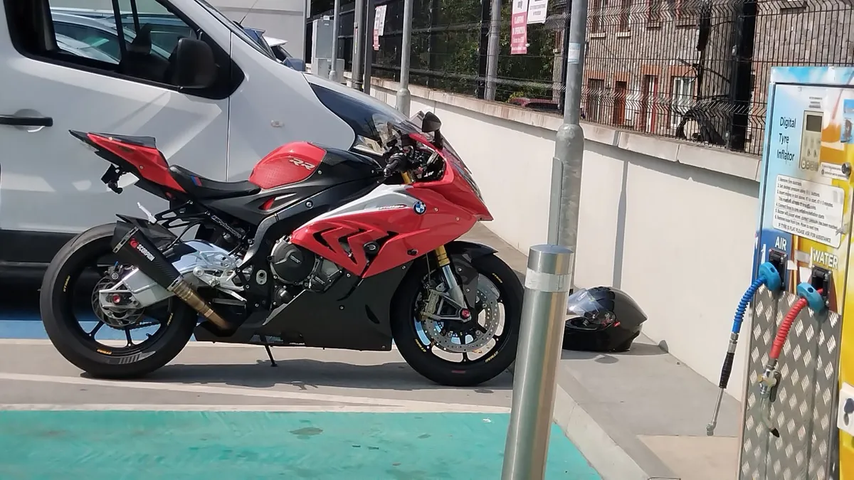 BMW S 1000 RR 2017. 11.5 euro - Image 1