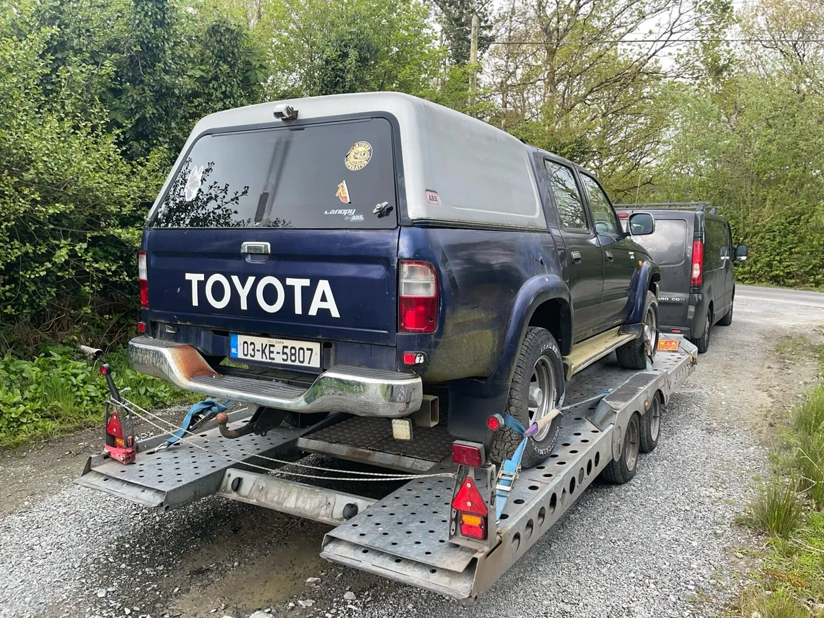 2003 Toyota Hilux - Image 4
