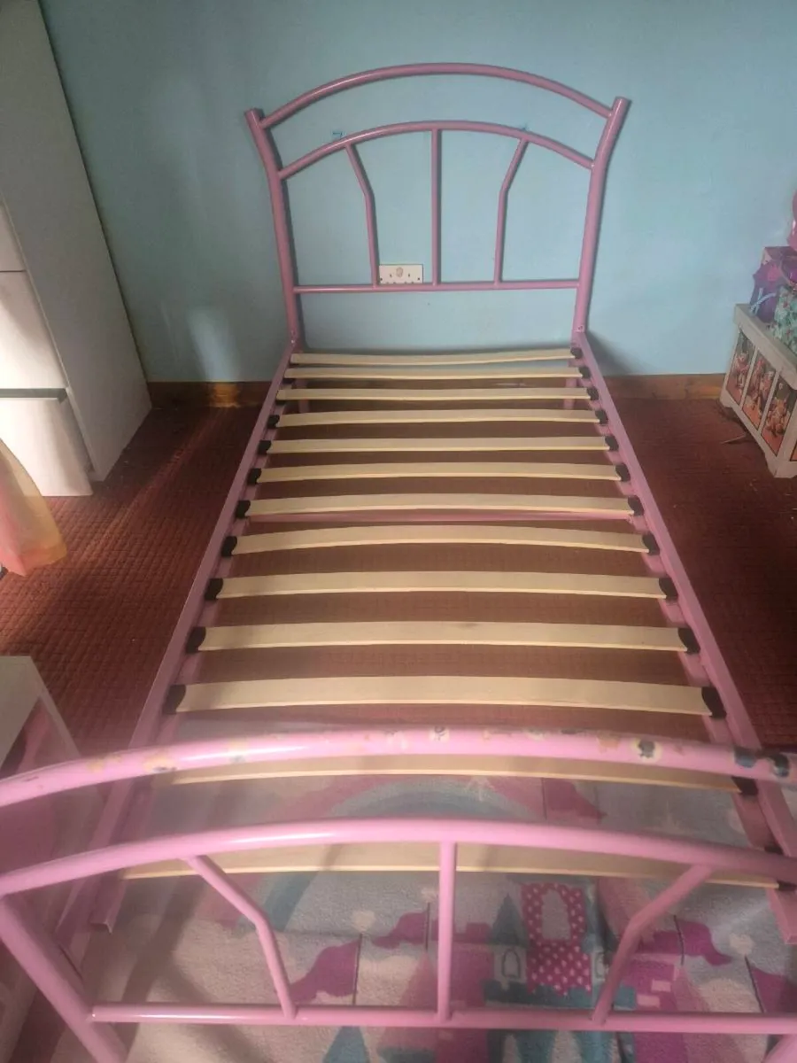 Bedframe single - Image 1
