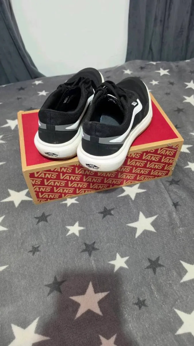 Vans UltraRange 2.0 RW - Image 1