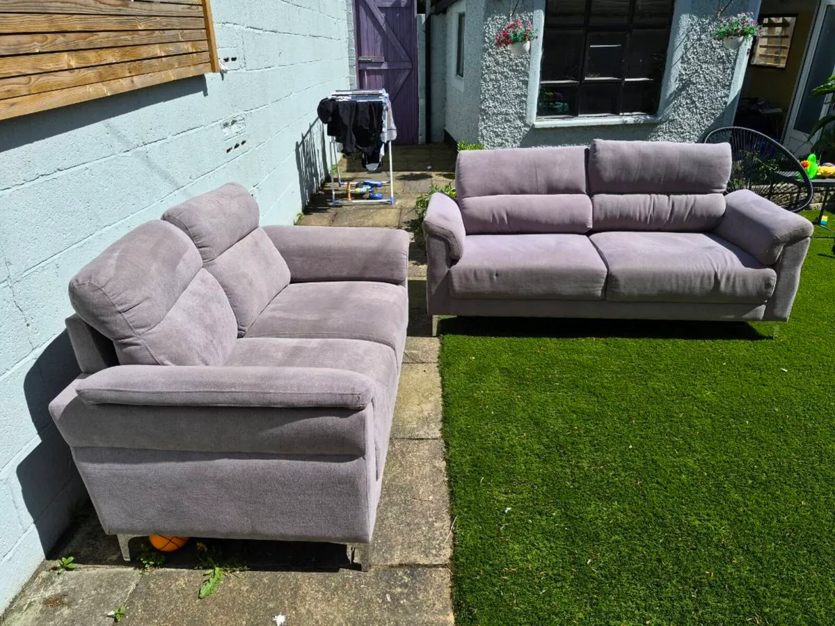 Grey 3 and 2 piece sofa suite - Image 1