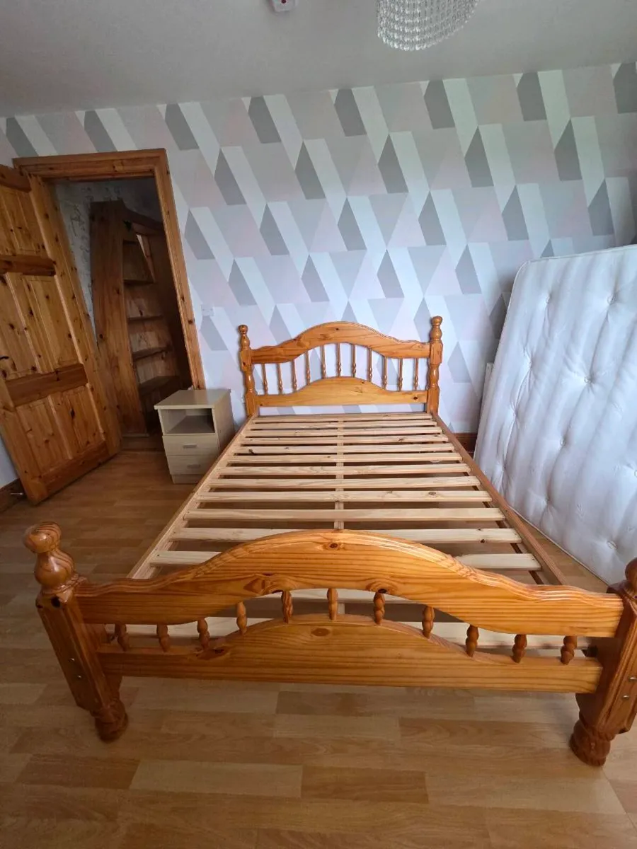 Double Bed - Image 2